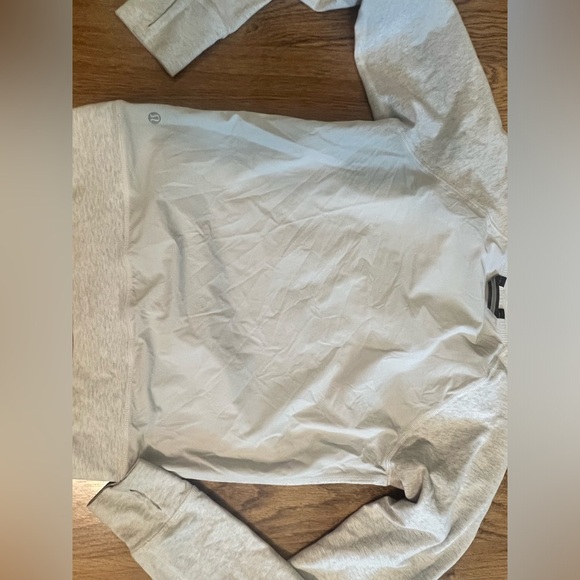 Lululemon Voyage Pullover Gray Crewneck Sweatshirt medium 6/8 - Picture 5 of 9